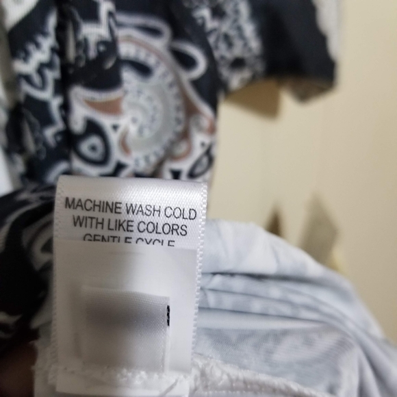 One World Cold shoulder blouse - Picture 5 of 8